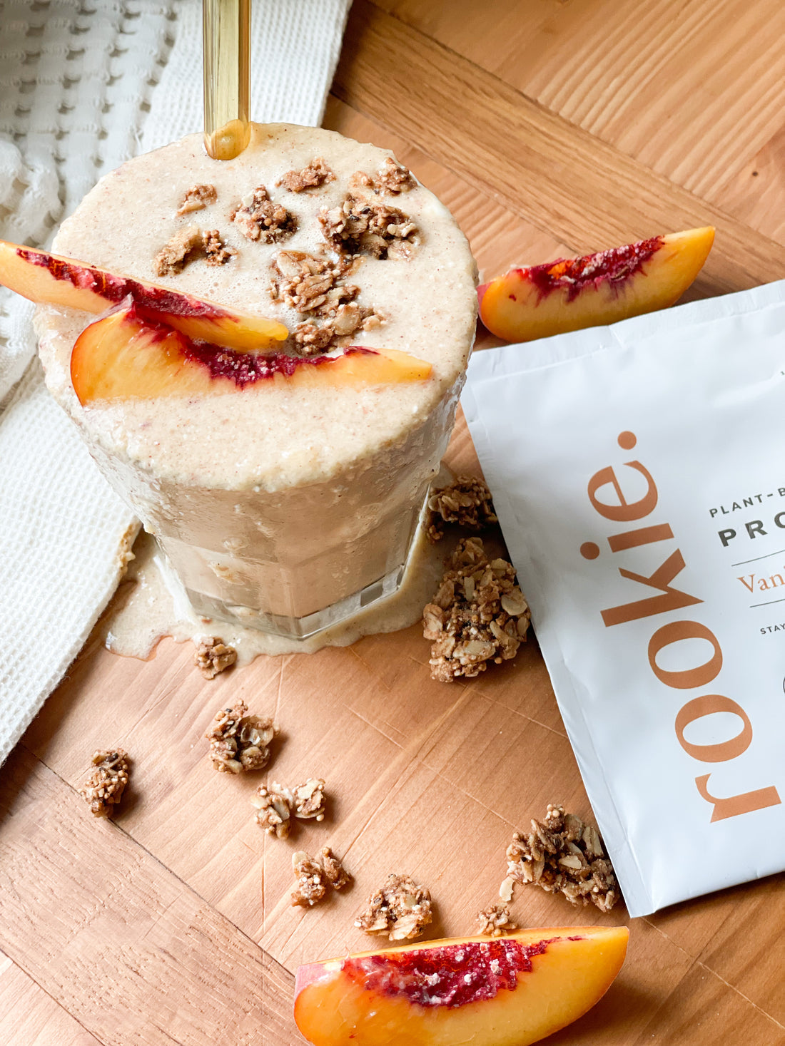 VEGAN PEACH PIE PROTEIN SHAKE